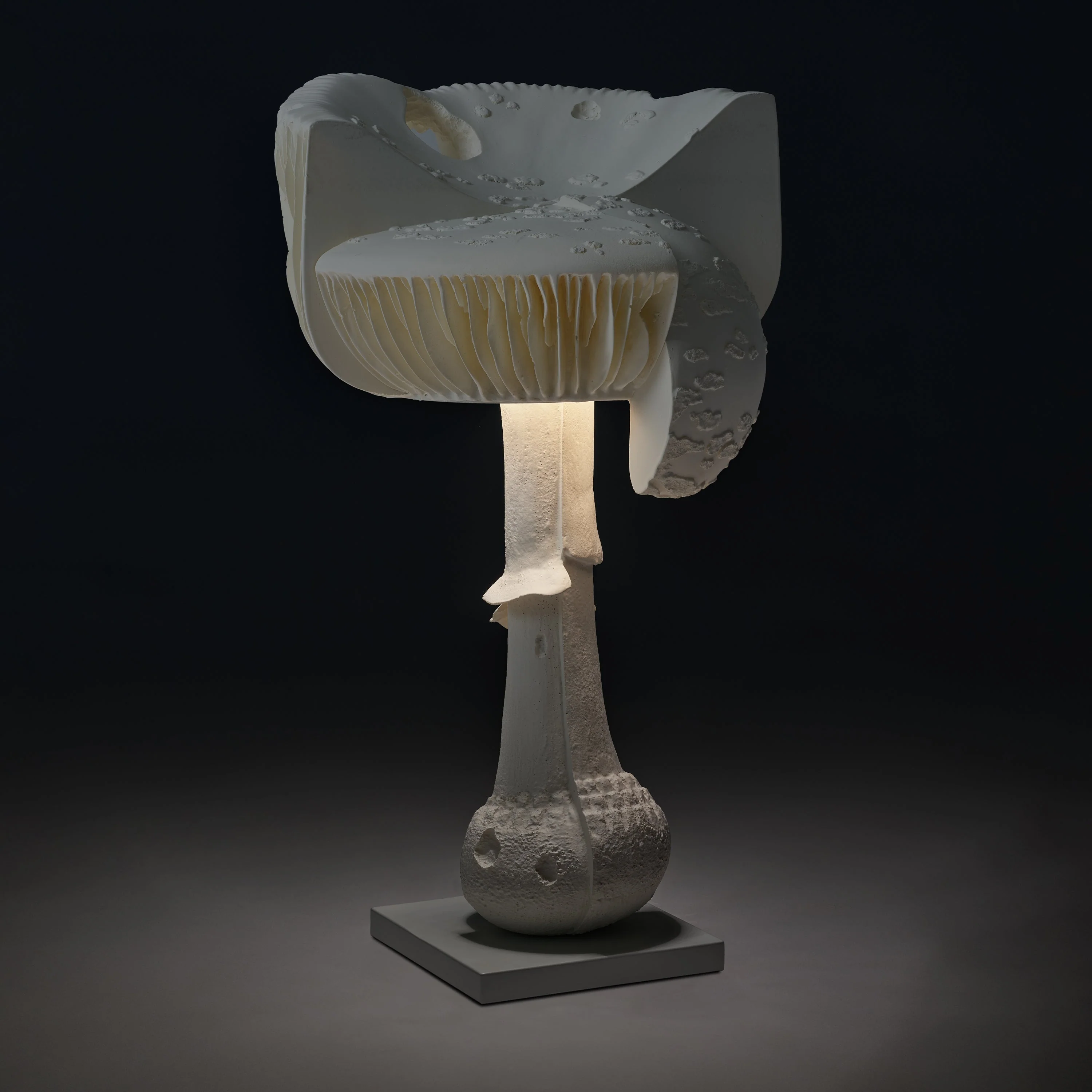 Carsten Höller: Trippelfliegenpilzlampe Weiss (White Triple Fly Agaric Lamp) - Image 3